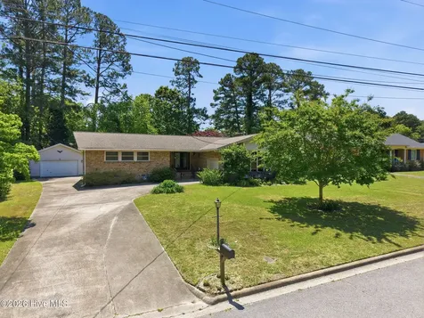 103 Graham Street Greenville NC 27858