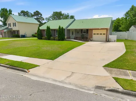 225 Spruce Court Jacksonville NC 28546
