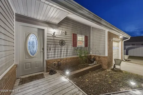 225 Spruce Court Jacksonville NC 28546