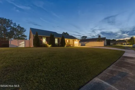 225 Spruce Court Jacksonville NC 28546