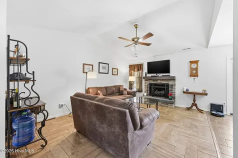 225 Spruce Court Jacksonville NC 28546