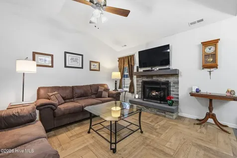 225 Spruce Court Jacksonville NC 28546