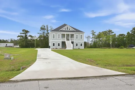 111 Jade Street Beaufort NC 28516