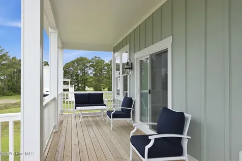 111 Jade Street Beaufort NC 28516