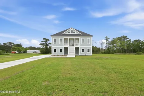 111 Jade Street Beaufort NC 28516