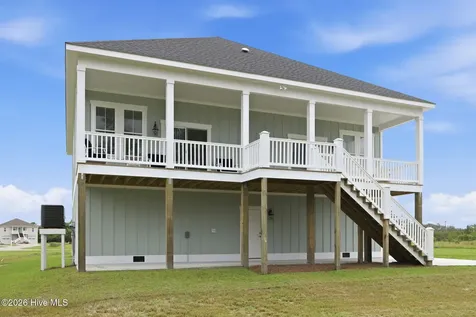 111 Jade Street Beaufort NC 28516