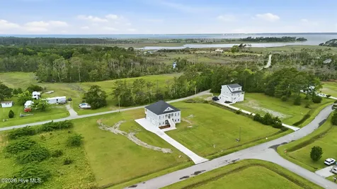 111 Jade Street Beaufort NC 28516