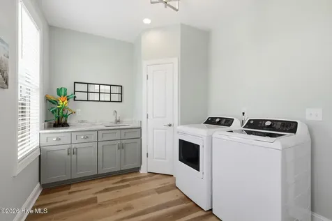 111 Jade Street Beaufort NC 28516