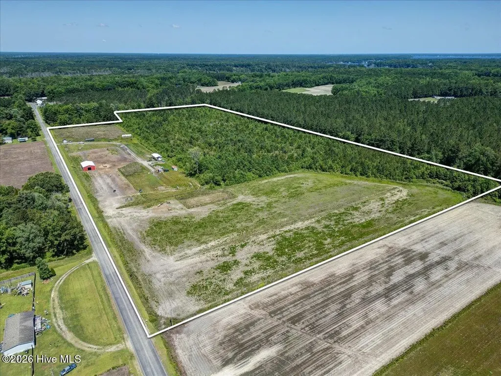 818 Tolers Avenue Blounts Creek NC 27814
