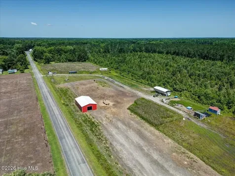 818 Tolers Avenue Blounts Creek NC 27814