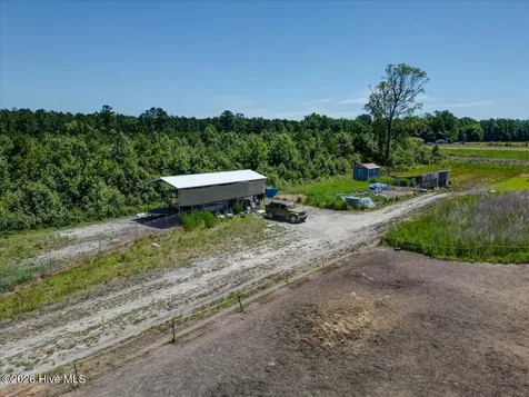 818 Tolers Avenue Blounts Creek NC 27814