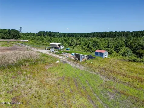 818 Tolers Avenue Blounts Creek NC 27814