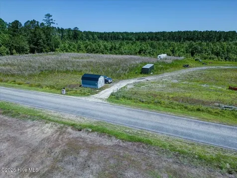 818 Tolers Avenue Blounts Creek NC 27814