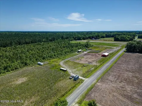 818 Tolers Avenue Blounts Creek NC 27814