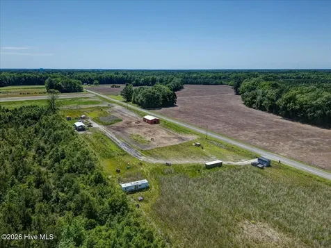 818 Tolers Avenue Blounts Creek NC 27814