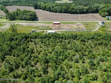 818 Tolers Avenue Blounts Creek NC 27814