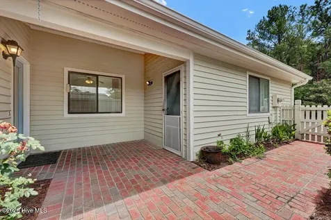 6106 Inland Greens Drive Wilmington NC 28405