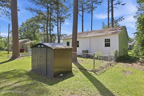 114 Pineview Street Havelock NC 28532