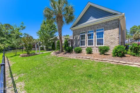 716 Creekway Circle SE Bolivia NC 28422