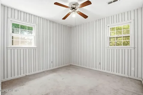 5117 Chaucer Drive Wilmington NC 28405