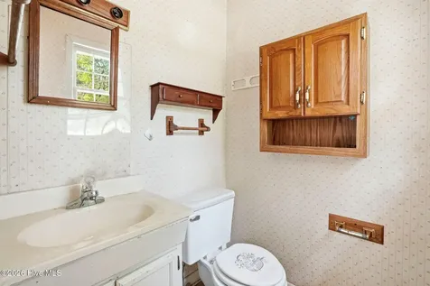 5117 Chaucer Drive Wilmington NC 28405