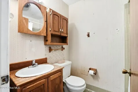 5117 Chaucer Drive Wilmington NC 28405