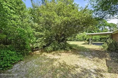 5117 Chaucer Drive Wilmington NC 28405
