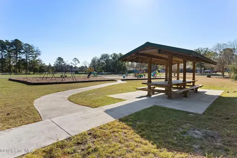 5117 Chaucer Drive Wilmington NC 28405