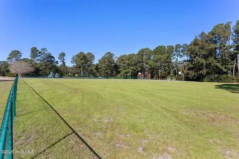 5117 Chaucer Drive Wilmington NC 28405
