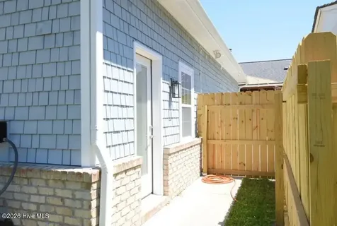 621 Hadley Court Wilmington NC 28405