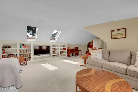 2216 Masons Point Place Wilmington NC 28405