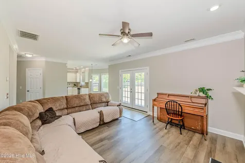 673 Morris Landing Road Holly Ridge NC 28445