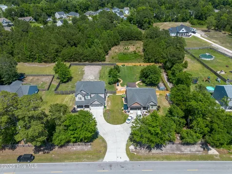 673 Morris Landing Road Holly Ridge NC 28445