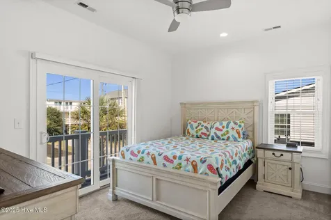 1318 N New River Drive Surf City NC 28445