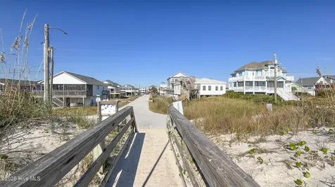 1318 N New River Drive Surf City NC 28445