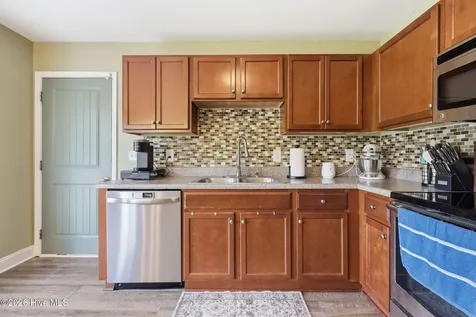 645 Hubert Boulevard Hubert NC 28539
