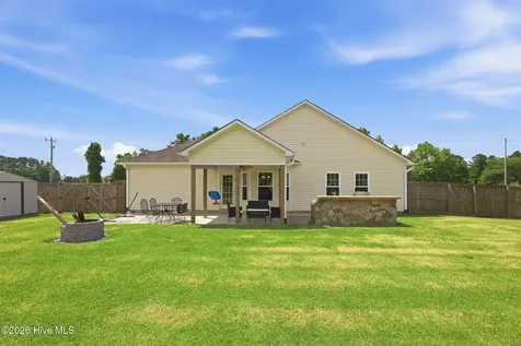 645 Hubert Boulevard Hubert NC 28539