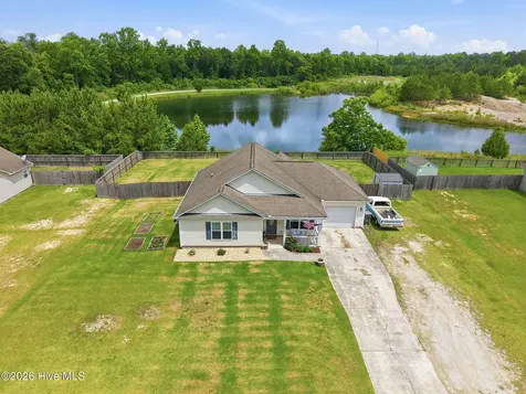 645 Hubert Boulevard Hubert NC 28539