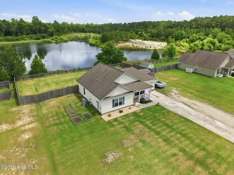 645 Hubert Boulevard Hubert NC 28539