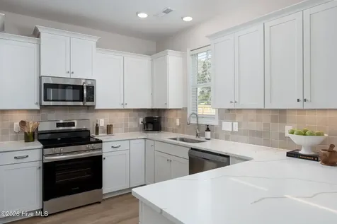 228 S Bandwheel Way Hampstead NC 28443