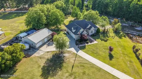 117 Oak Summit Drive Pikeville NC 27863