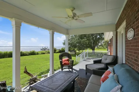 221 Rudolph Drive Beaufort NC 28516