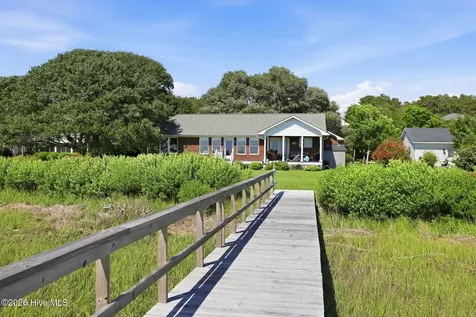 221 Rudolph Drive Beaufort NC 28516