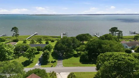 221 Rudolph Drive Beaufort NC 28516