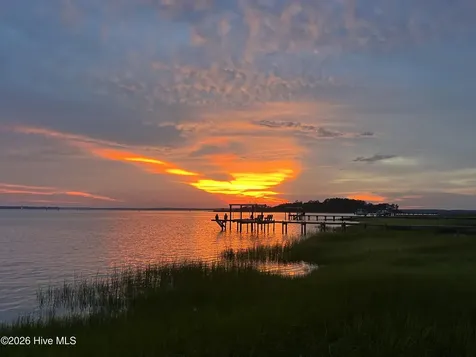 221 Rudolph Drive Beaufort NC 28516
