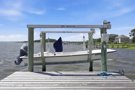221 Rudolph Drive Beaufort NC 28516