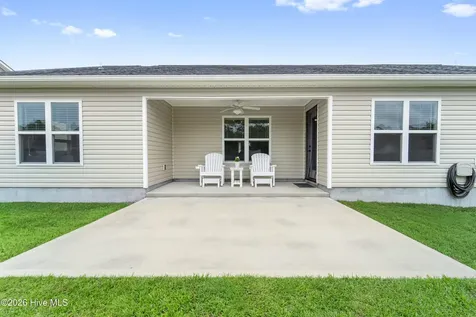 242 Legacy Lane Newport NC 28570