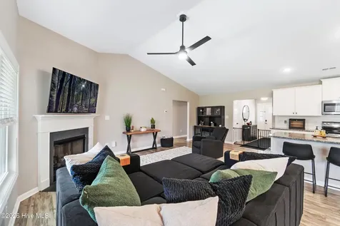 242 Legacy Lane Newport NC 28570