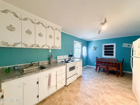 6703 13th Avenue North Topsail Beach NC 28460