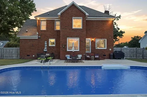 1604 Paramore Drive Greenville NC 27858
